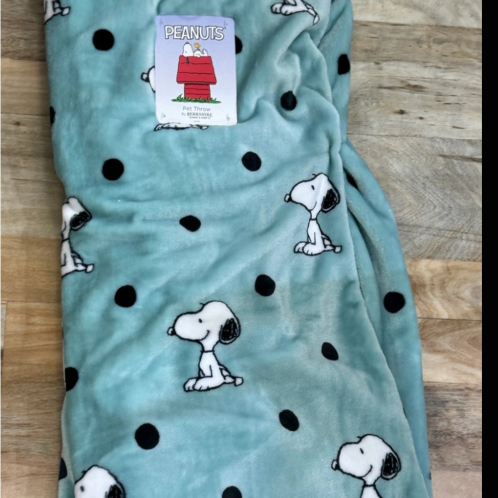 Snoopy Throw Blanket